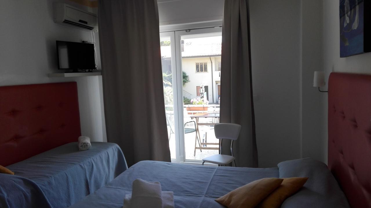 Hotel Irene Lignano Sabbiadoro Esterno foto